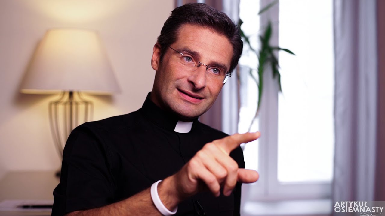 Monsignor Krysztof Charamsa - coming out - Neomag.