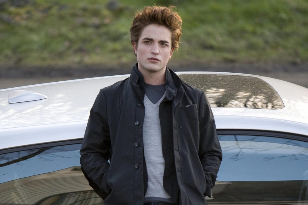 Robert Pattinson in Twilight - Neomag.