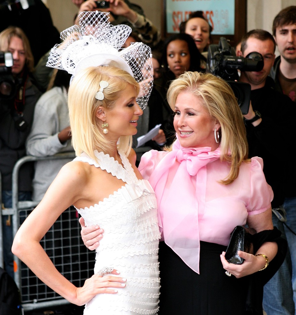 Paris Hilton e Mamma - Neomag.