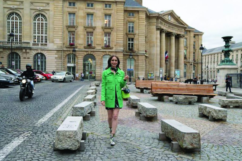outfit di Emily in Paris - Neomag.