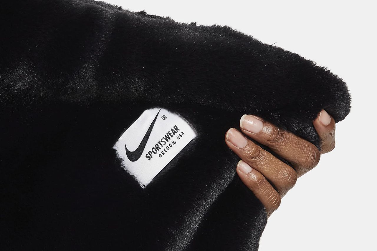 Nike Swoosh coperta - Neomag.