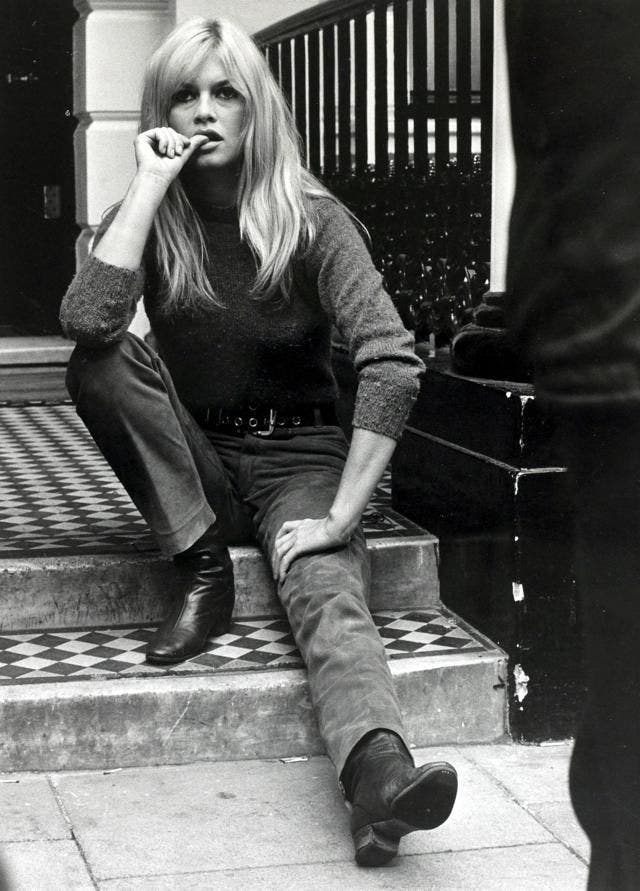 Brigitte Bardot jeans - neomag.