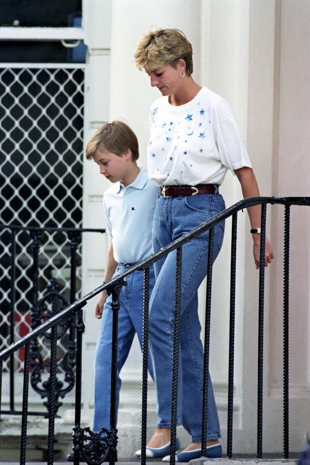 Lady diana in Jeans - neomag.