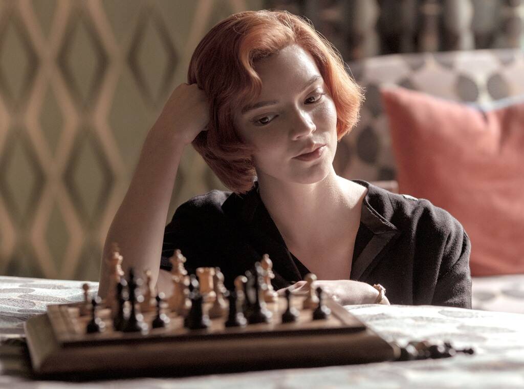 La regina degli scacchi costume - Neomag.