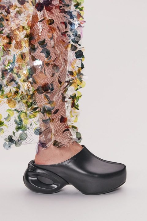 Scarpe Givenchy pfw ss22 - Neomag.