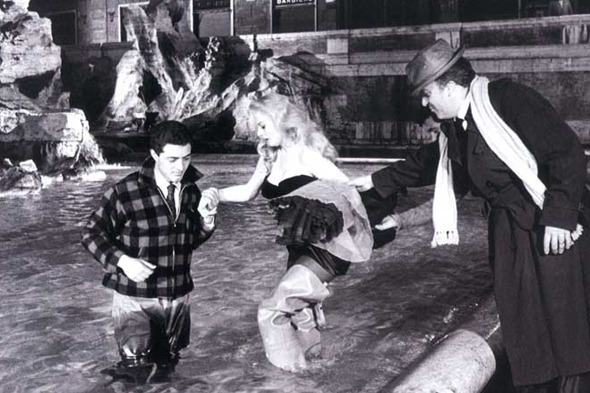 Federico Fellini e Anita Ekberg - Neomag.