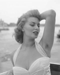 Sophia Loren - Neomag.