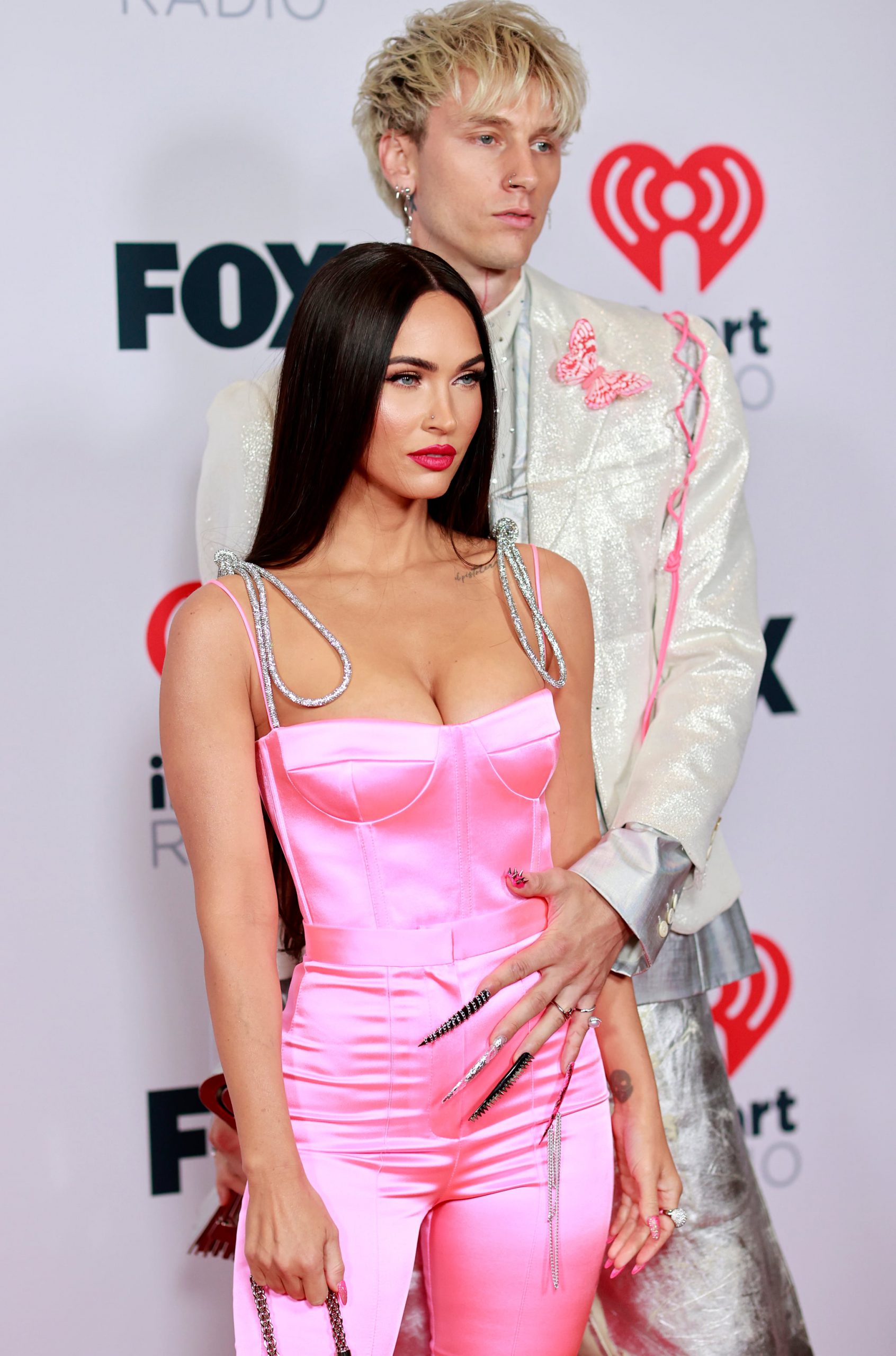 Megan Fox e Fidanzato in Rosa - neomag.2