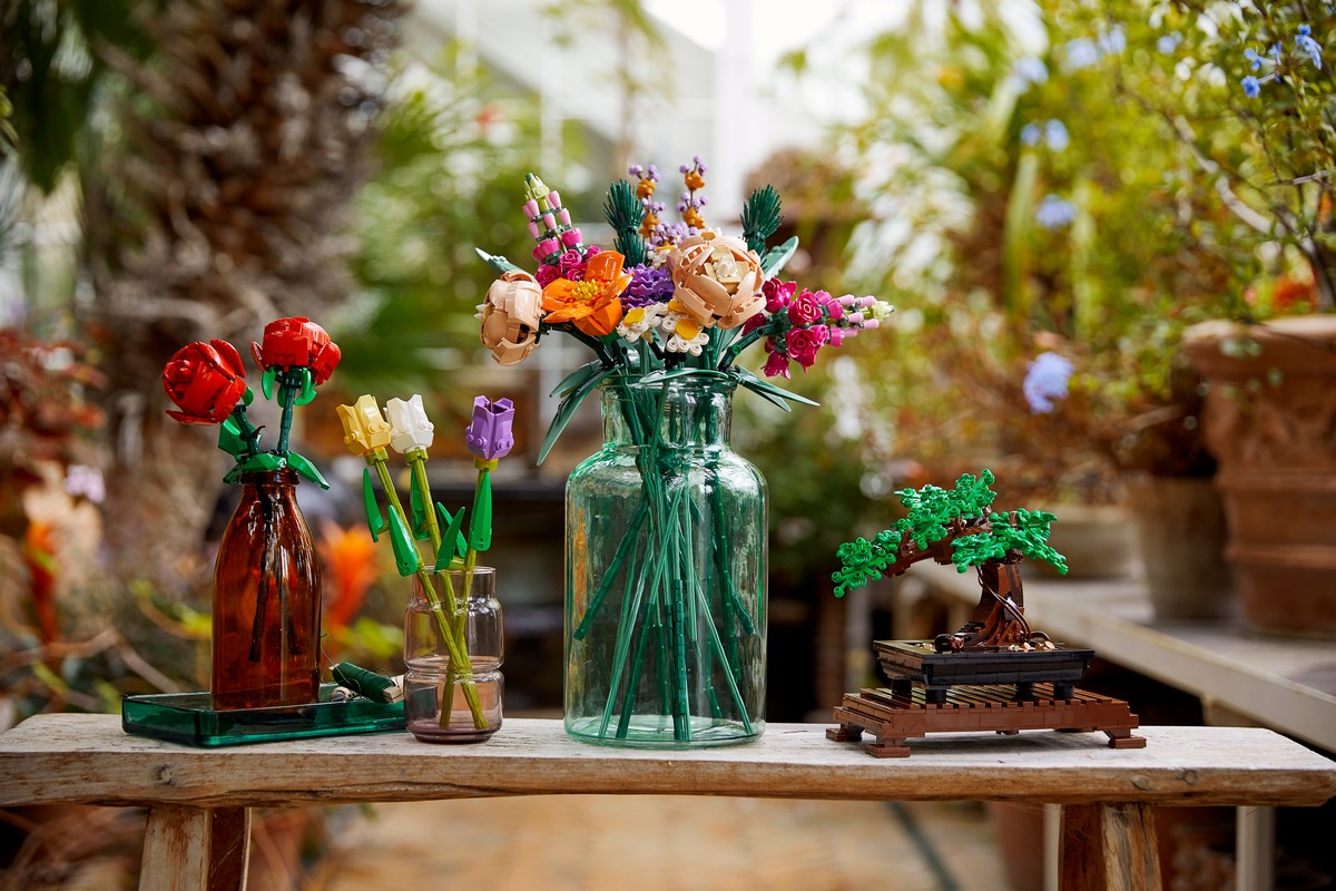 Nuovi set LEGO Botanical: centrotavola e bouquet per abbellire la vostra casa