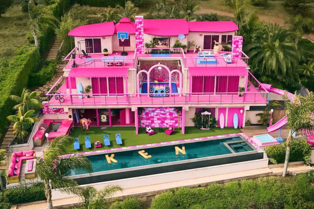 Dormire nella casa da sogno di Barbie è possibile grazie ad Airbnb