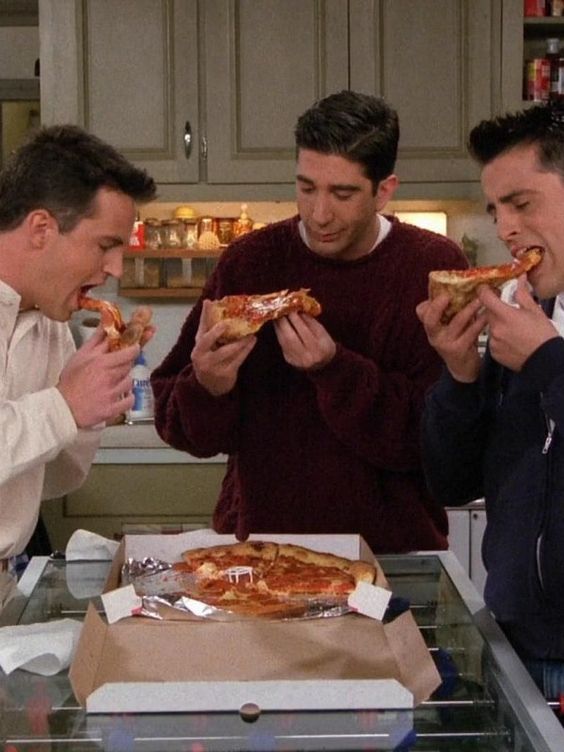 Pizza in friends - neomag.